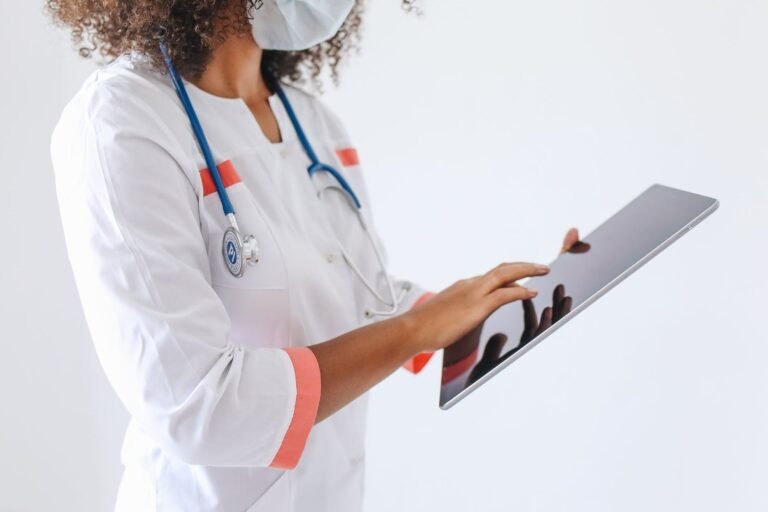 Abridge AI Review: Medical Scribe Features and Pricing