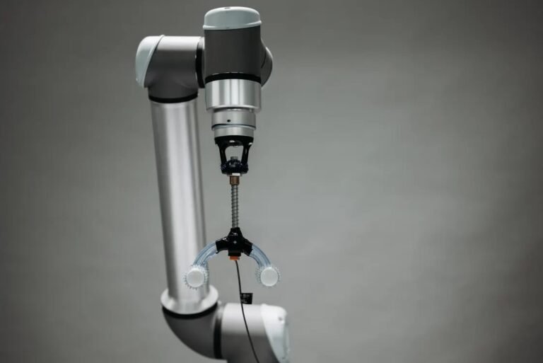 Robotics vs AI: What Is the Difference